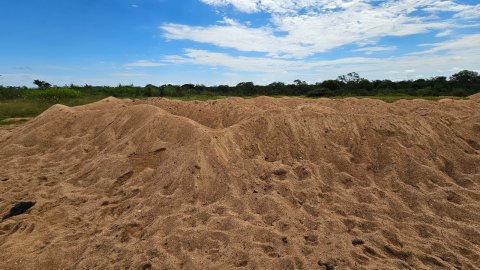 Jazida de Areia Grossa, Media, Fina e Seixo 4