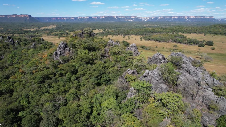 JAZIDA DE CALCÁRIO DOLOMITICO - OESTE DA BAHIA - LUIS DUARDO MAGALHAES BAHIA